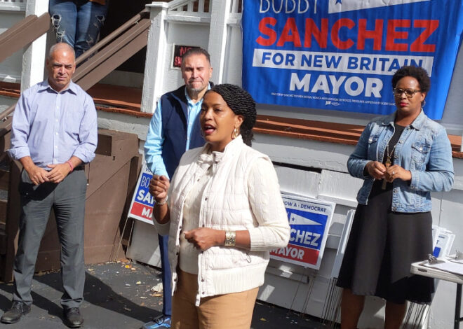 Hayes Endorses Sanchez for Mayor