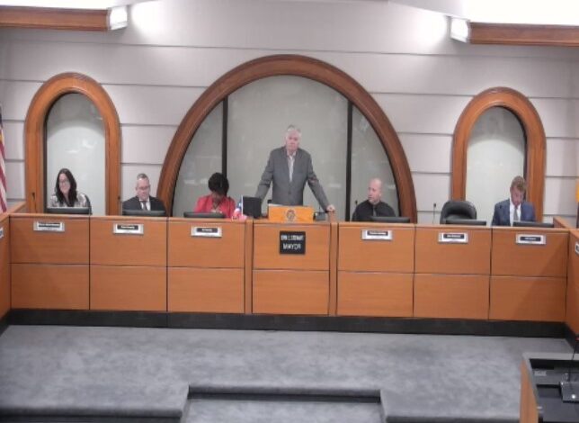 Newly Elected Council Chooses Leadership