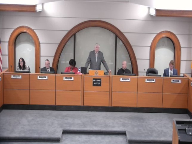 Newly Elected Council Chooses Leadership