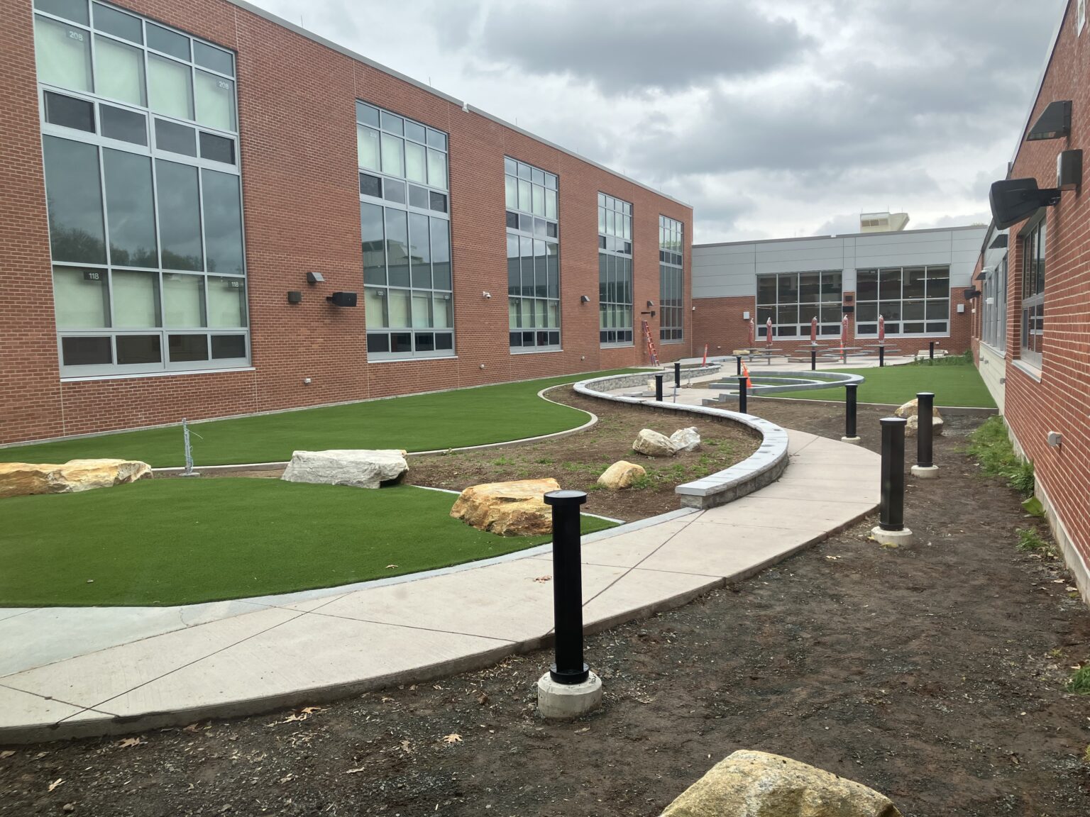 New Holmes Elementary Nears Completion